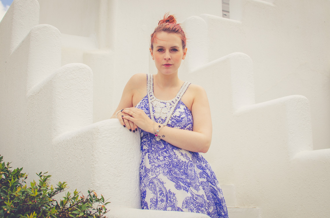 Anna Frost in Hallhuber auf Mykonos im Hotel San Giorgio