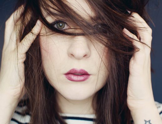 anna frost astor perfect stay transfer proof lipgloss