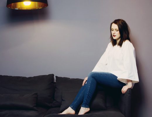 anna frost coral outfit buse