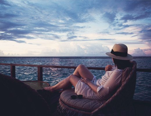 anna frost maldives malediven velassaru island sunset