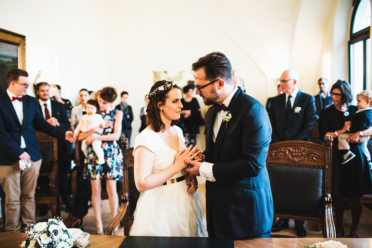 anna frost wedding ringtausch 2