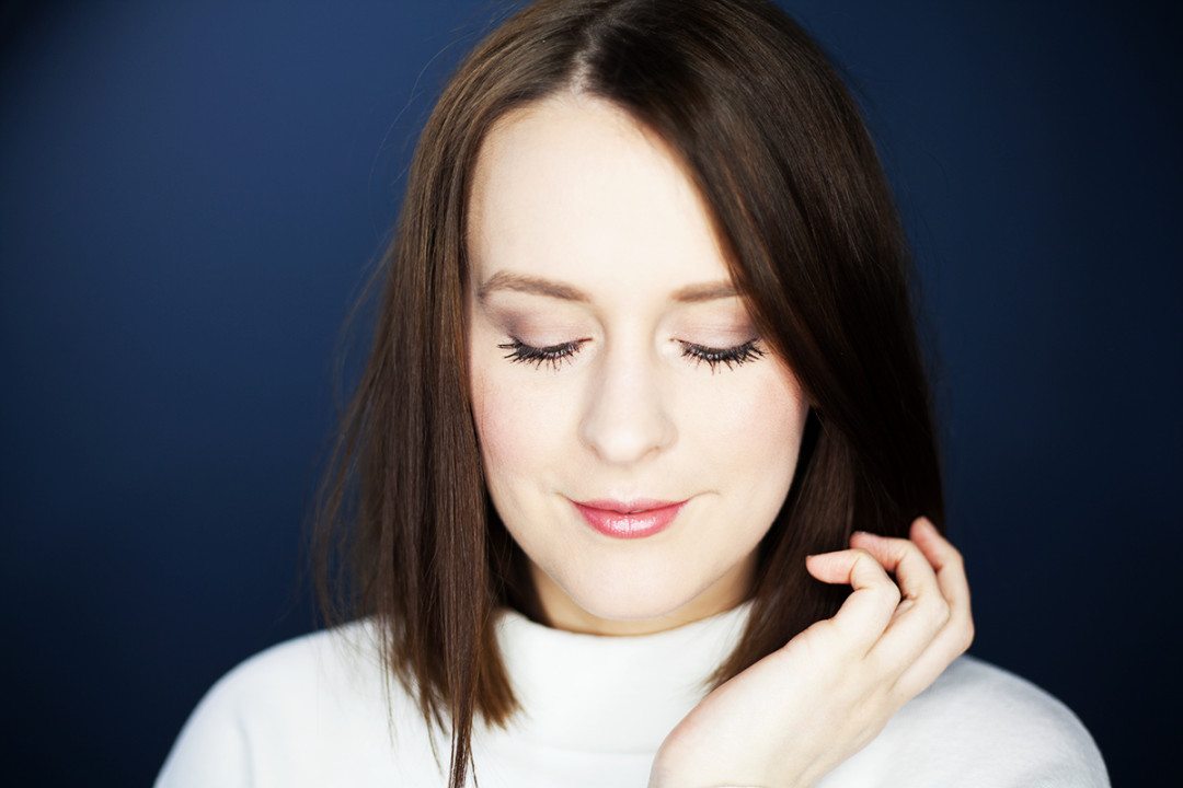 anna frost clarins spring look