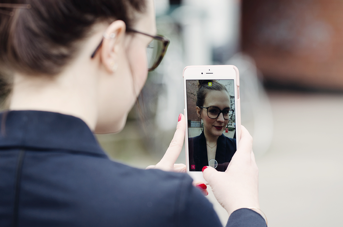 anna frost spot a shop high fashion outfit snapchat