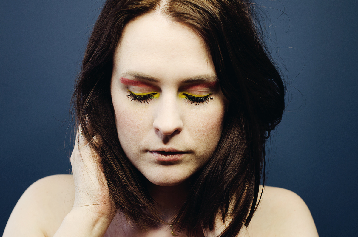 yves rocher anna frost fafine pop exotic look 1