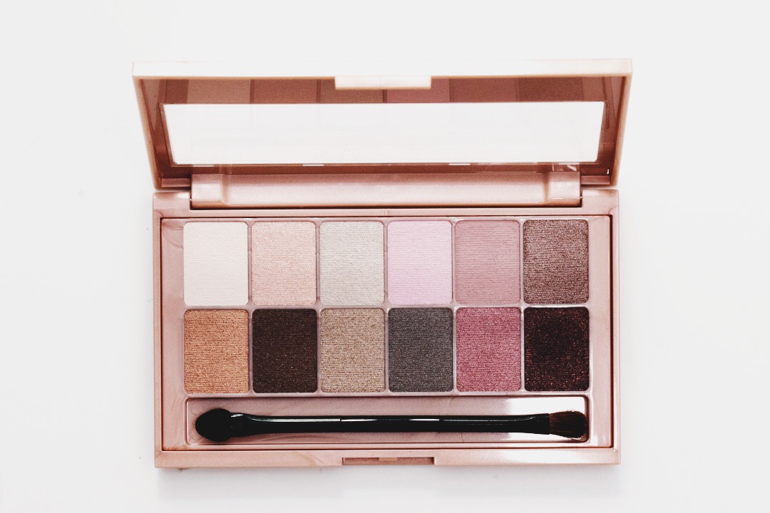anna frost fafine de palette eyes maybelline