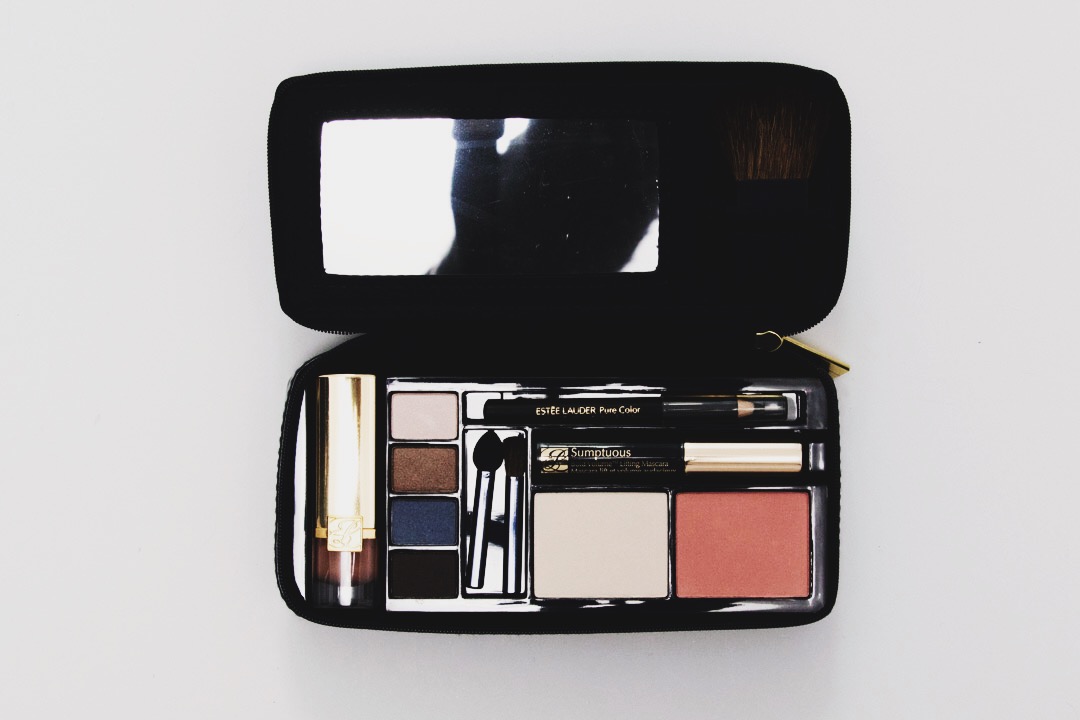 anna frost fafine de estee lauder travel exclusive modern chic face palette