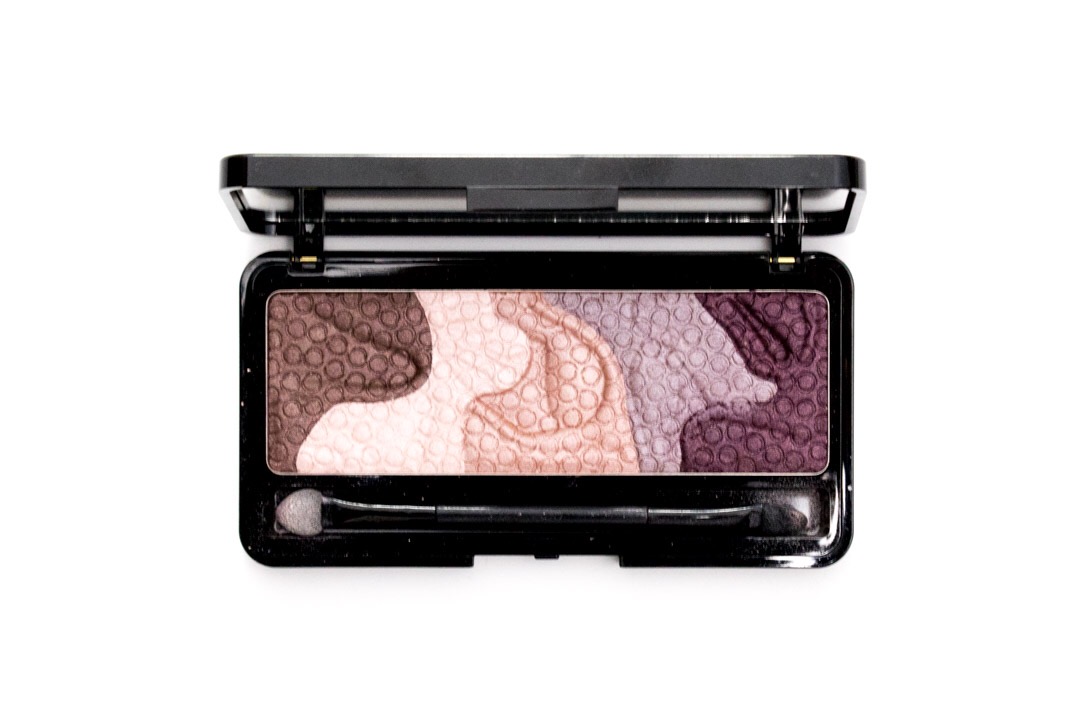 anna frost fafine de LOV lidschatten palette a glass of wine with liz