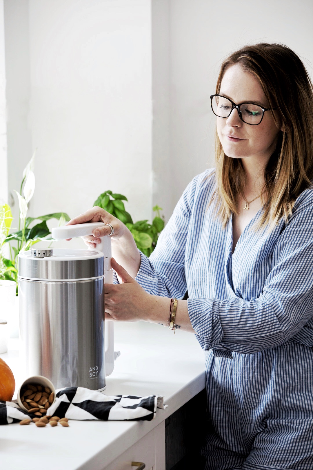 and soy maker anna frost fafine 3