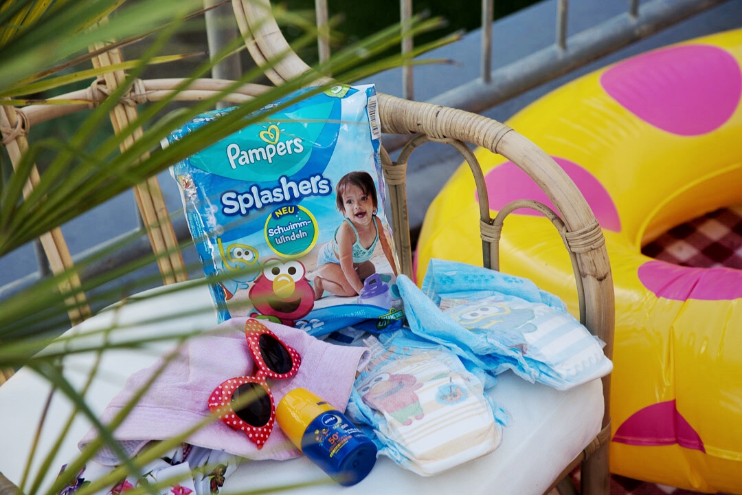 anna frost fafine pampers splashers 2