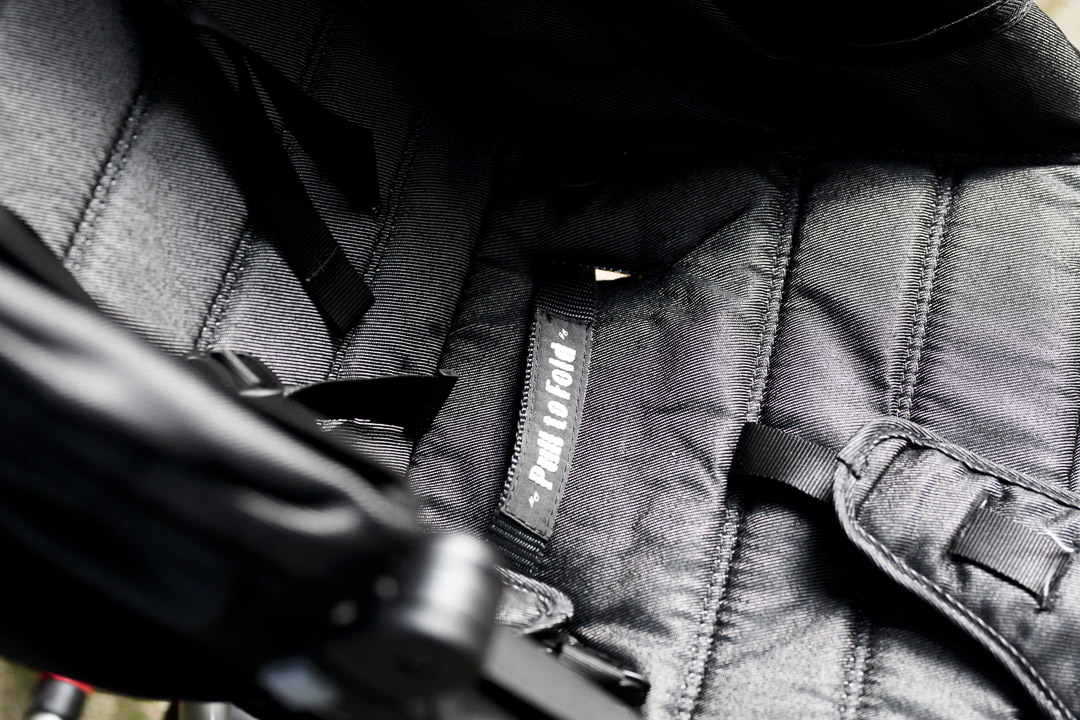 baby_jogger_fold_01_annafrost_fafine