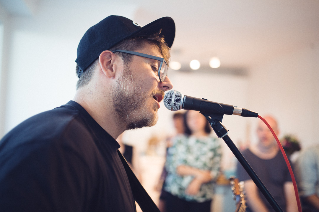 wohnzimmerkonzert_rasmus_hoffmeister_23_annafrost_fafine